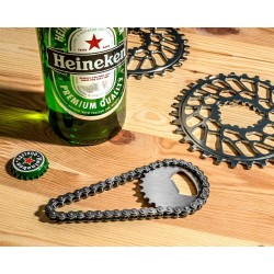 Cadouri Barbati, Deschizător de sticle cu miniatura de lanț și pinion de biciclete GEAR -11, dioda.ro