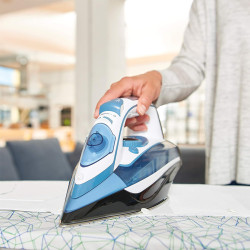 fier de calcat 2400w 370ml black&decker