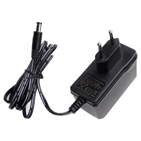 Alimentator intrare 100-240V Iesire 12V - 2A - 24 Watt  connector : 5,5 mm x 2,1 mm