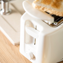 toaster 6 niveluri de rumenire 900w ad 3223 adler