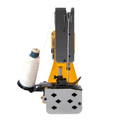 masina de cusut saci 210w