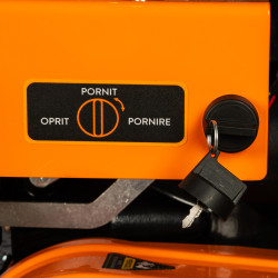 mini tractor detoolz, 17cp, 530cc, motor pe motorina 4t, 4x4, 4 viteze, pornire electrica, 2 cutii de viteze