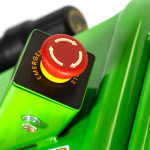 tocator de crengi micul fermier, motor benzina 7 cp, 100 mm diametru maxim de taiere, pentru rumegus tocator de crengi micul fermier, motor benzina 7 cp, 100 mm diametru maxim de taiere, pentru rumegus