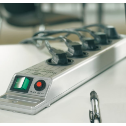 prelungitor brennenstuhl super-solid 8 prize, protectie supratensiune, intrerupator, 2.5m