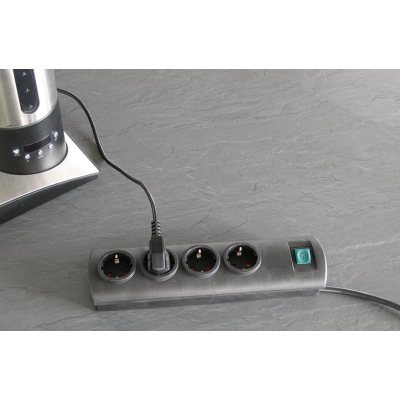prelungitor brennenstuhl primera-line 4 prize 1.5m, h05vv-f 3g1,5, negru