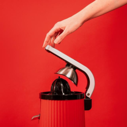 storcator de citrice cecotec xqueeze retrojuice 600, 600w, filtru din inox, anti picurare, 2 conuri de plastic, rosu