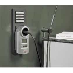 contor de energie electrica brennenstuhl primera-line pentru calcularea consumului de energie