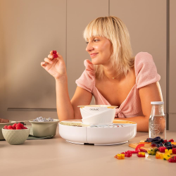 aparat 2 in 1 cecotec funsugar gummy pentru preparat jeleuri si fondue de ciocolata ,40 w, 4 matrite din silicon, 4 tavi detasab