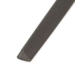 pila de precizie pt. metale - profil triunghiular- dantura incrucisata - medium