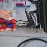 Cleşte combinat cu vârf