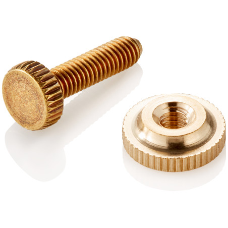 set cu piese de schimb (șurub și piuliță)