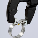 Cleşte pentru coliere cu clic