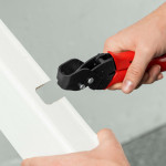 Clește pentru decupaje