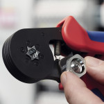 clește de sertizat ferule, cu autoreglaj