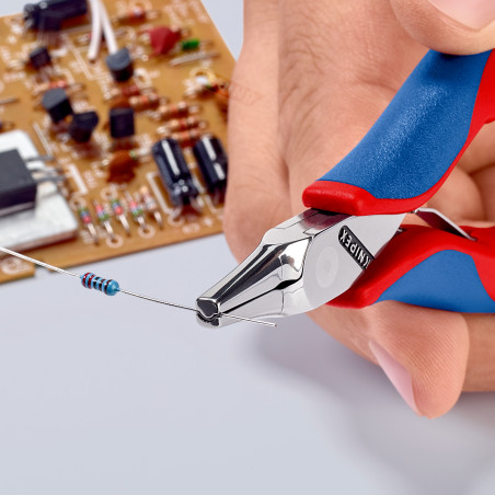 Clește de asamblare pentru sisteme electronice