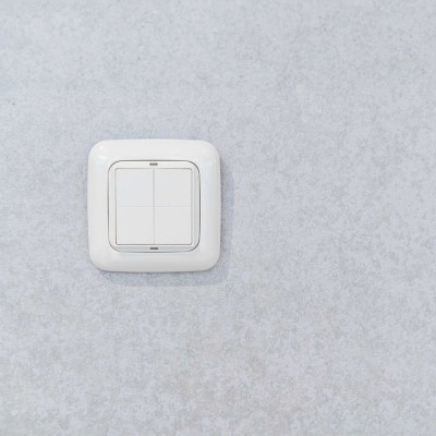 comutator de perete shelly blu wall switch 4 + rama busch-jaeger