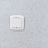 comutator de perete shelly blu wall switch 4 + rama busch-jaeger