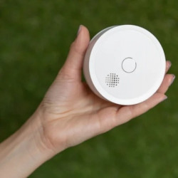 resigilat senzor/alarma de fum shelly plus smoke, wireless,control aplicatie, compatibil home assistant,amazon alexa, google ass