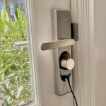 resigilat loqed power kit - set alimentare constanta si incarcare pentru incuietoarea inteligenta loqed
