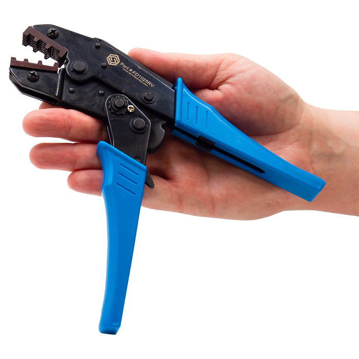 Detaliu fălci clește